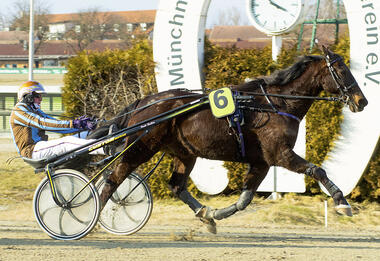 Deniro steht vor seinem vierten Sieg in Serie (fotofinish.de)