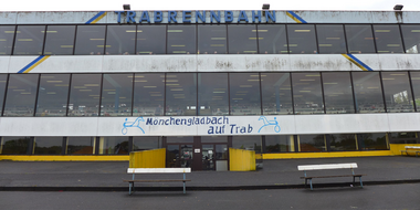 Acht Rennen am Sonntag an der Niersbrücke Acht Rennen am Sonntag an der Niersbrücke