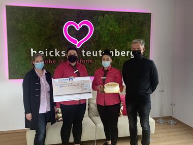 Uwe Zevens (r.), Initiator der Aktion For Children Living (Foto: OH) Uwe Zevens (r.), Initiator der Aktion For Children Living (Foto: OH)