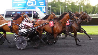 Mit diesem Vincennes-Sieg verabschiedete sich Brothers in Arms (3) aus Frankreich (Foto: letrot.com)