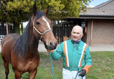 Cees de Leeuw kehrt zurück an den Niederrhein Cees de Leeuw kehrt zurück an den Niederrhein