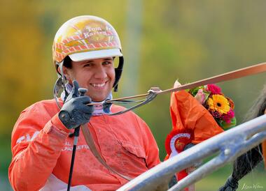 Auch heute Siegerblumen für Tom Karten? (Foto: Manuela Wilms)