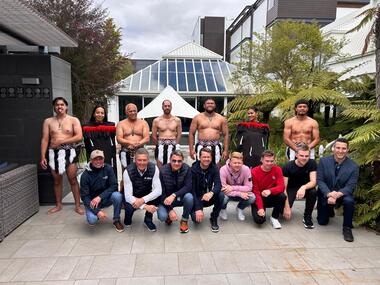 Besuch der Maori im WM-Hotel Besuch der Maori im WM-Hotel