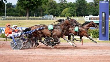 Fragolino Rosso im Prix de Rome (Foto: zeturf.fr) Fragolino Rosso im Prix de Rome (Foto: zeturf.fr)