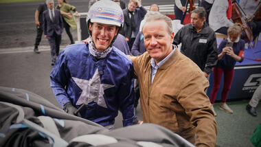 Théo Duvaldestin und der stolze Papa (Foto: Le Trot) Théo Duvaldestin und der stolze Papa (Foto: Le Trot)
