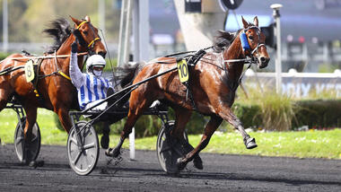 Inexess Bleu leicht und locker im Prix Kerjacques (©Aprh/Le Trot)