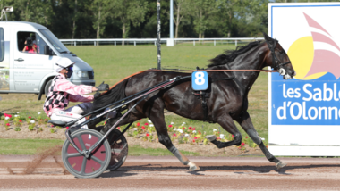 Feliciano im Grand Prix des Sables d’Olonne © province-courses.fr Feliciano im Grand Prix des Sables d’Olonne © province-courses.fr