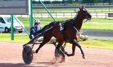 Elie de Beaufour im Grand Prix Fédération Régionale du Nord (province-courses.fr)