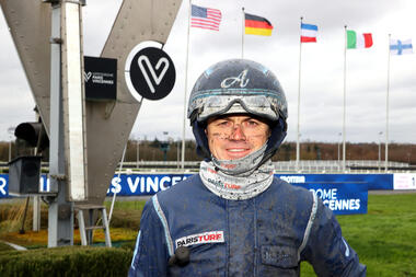 Der Sieg mit Ready Hill war Nr. 3500 (2665 als Fahrer und 835 als Jockey) für Matthieu Abrivard