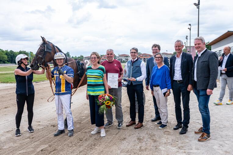 518345749_1326471476148732_7975278195327349206_n