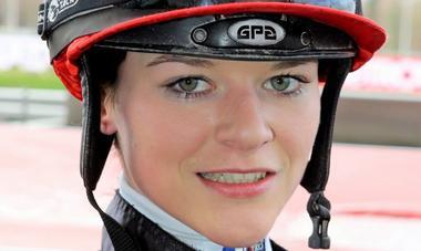 Emeline-Desmigneux_large