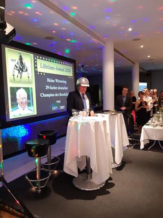 Feier sitzt gut Feier sitzt gut