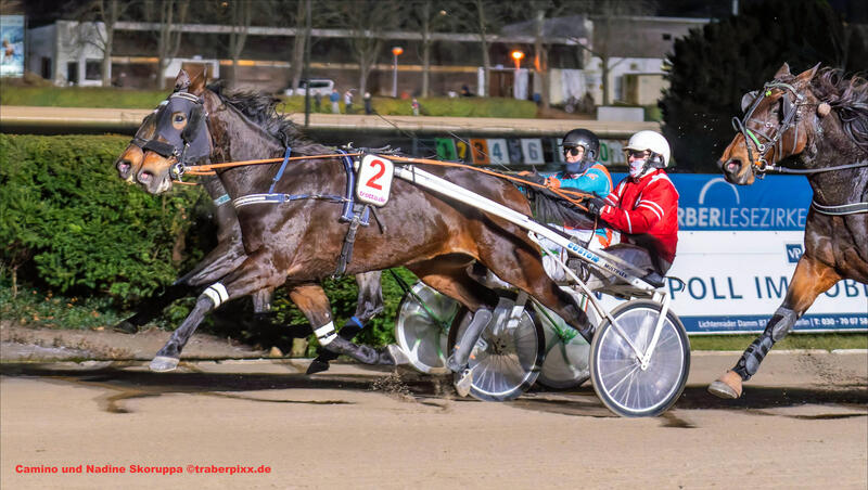Nadine Skoruppa und Camino Foto Marius Schwarz